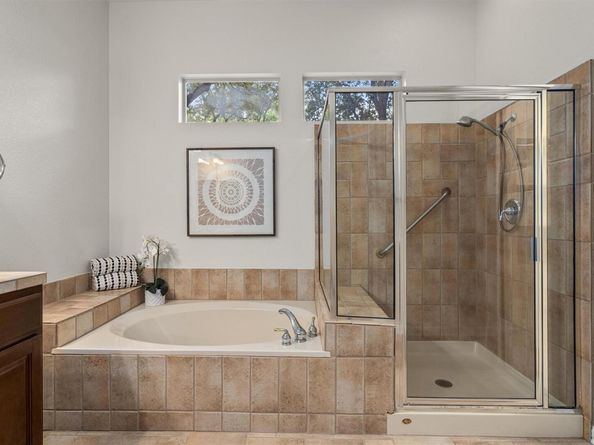 108 Wild Horse WAY, Georgetown TX 78633