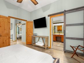 3015 Sunridge DR, Austin TX 78741