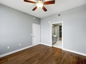 300 Bowie ST 2301, Austin TX 78703