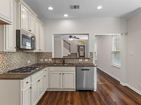 9409 Solana Vista LOOP A, Austin TX 78750