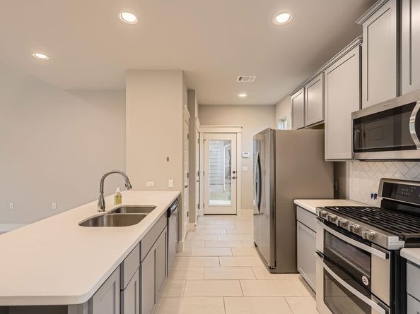 10610 Wills LOOP, Austin TX 78717