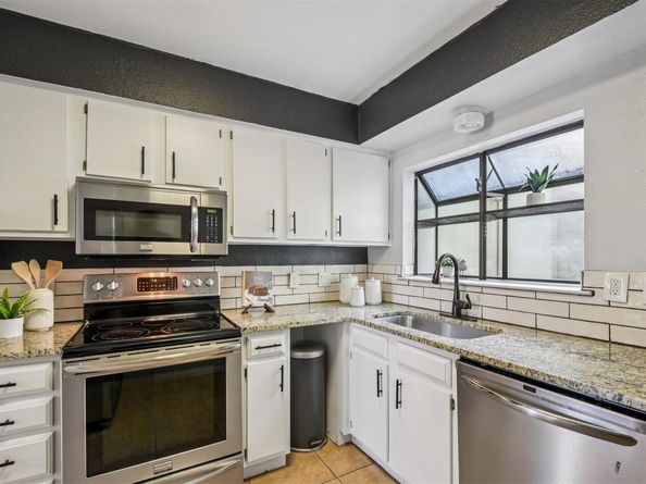 1706 Timber Ridge DR, Austin TX 78741