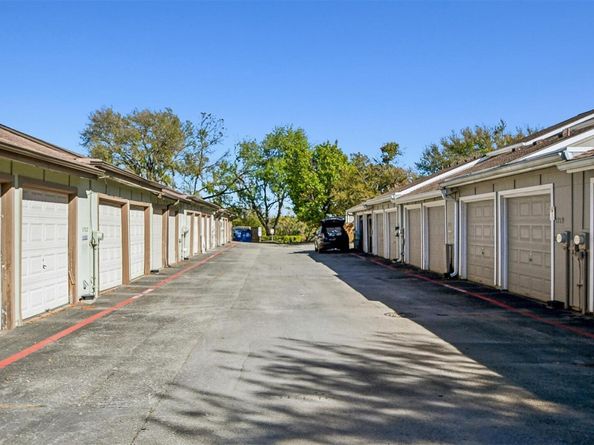 1706 Timber Ridge DR, Austin TX 78741