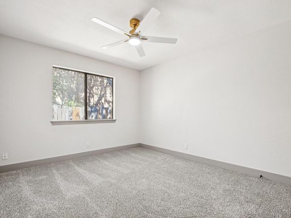 10502 Scotland Well DR, Austin TX 78750