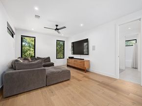 1004 Audrey CT, Austin TX 78704