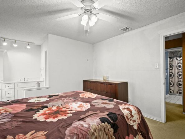 5912 Richard Carlton BLVD, Austin TX 78727