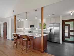 6300 Lakeshore DR, Lago Vista TX 78645