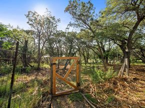 6300 Lakeshore DR, Lago Vista TX 78645