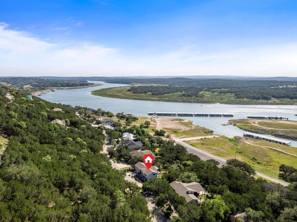 6300 Lakeshore DR, Lago Vista TX 78645