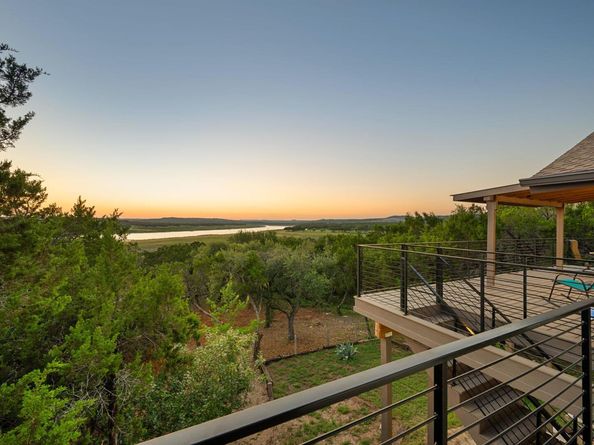 6300 Lakeshore DR, Lago Vista TX 78645