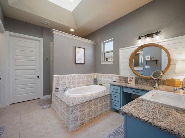 109 Grand Oaks LN, Georgetown TX 78628