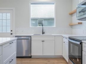 11541 Main ST, Jonestown TX 78645