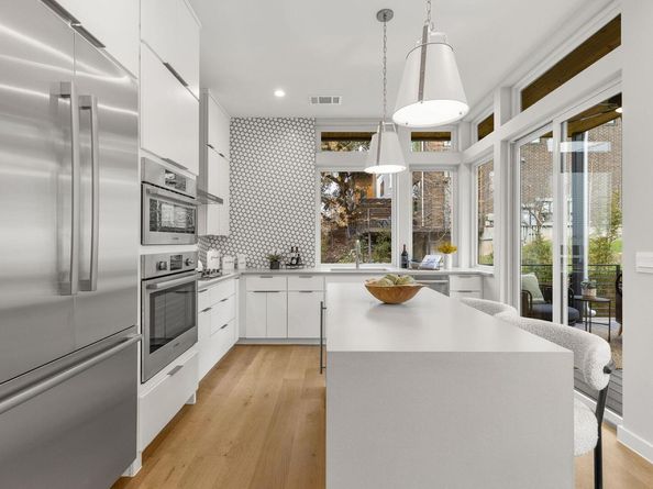 900 S 2nd ST 23, Austin TX 78704