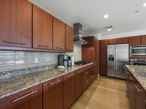 210 Lee Barton DR 401, Austin TX 78704