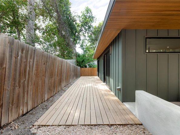 2107 Maple Ave B, Austin TX 78722