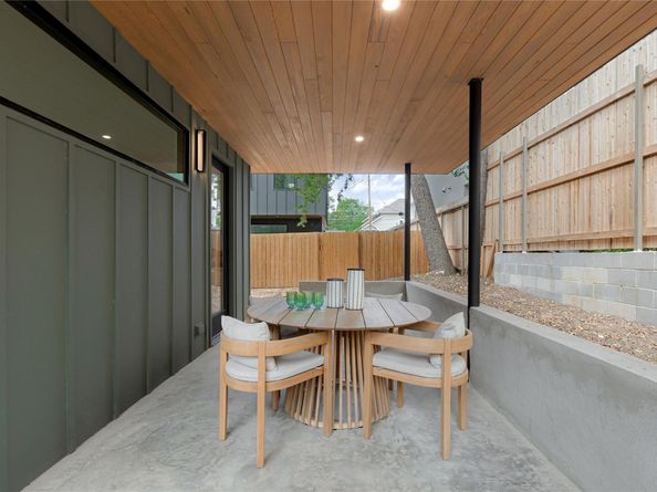 2107 Maple Ave B, Austin TX 78722