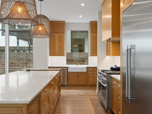 2024 Ford ST, Austin TX 78704