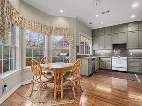 2716 Hillview Green LN, Austin TX 78703