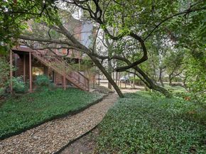 2716 Hillview Green LN, Austin TX 78703