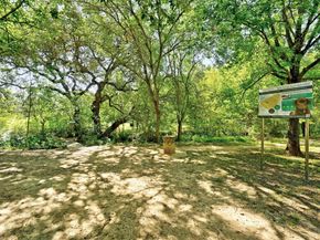 2716 Hillview Green LN, Austin TX 78703