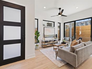2707 Dulce LN