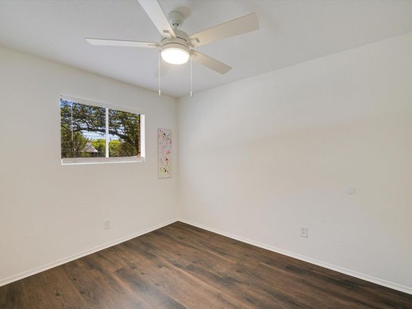 903 Rolling Green CIR, Round Rock TX 78664