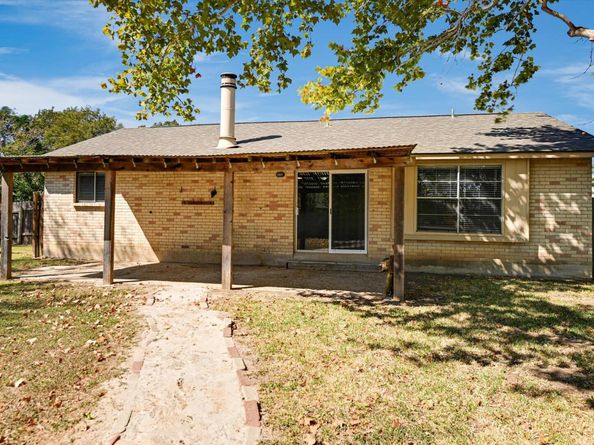 903 Rolling Green CIR, Round Rock TX 78664