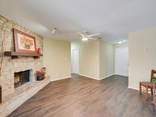 903 Rolling Green CIR, Round Rock TX 78664