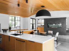 2905 Oak Park DR, Austin TX 78704