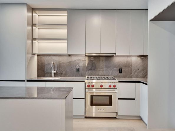 610 Davis ST 1811, Austin TX 78701