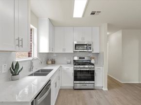 11313 Pardoners Tale LN, Austin TX 78748