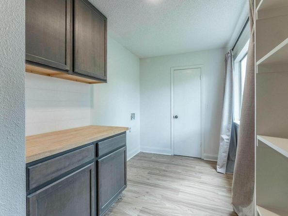 1623 Peachtree Valley DR, Round Rock TX 78681