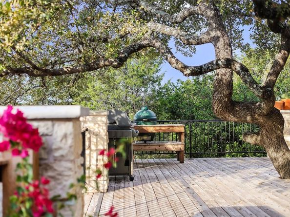 18405 Lakepoint CV, Point Venture TX 78645