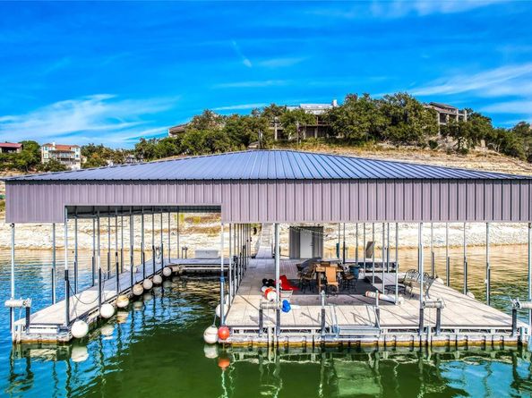 18405 Lakepoint CV, Point Venture TX 78645