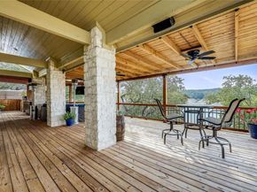 18405 Lakepoint CV, Point Venture TX 78645