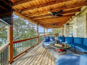 18405 Lakepoint CV, Point Venture TX 78645