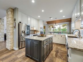 18405 Lakepoint CV, Point Venture TX 78645