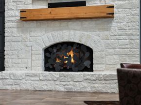 18405 Lakepoint CV, Point Venture TX 78645