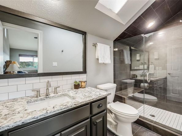 18405 Lakepoint CV, Point Venture TX 78645