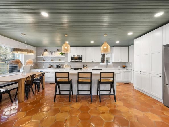 2109 Brackenridge ST, Austin TX 78704