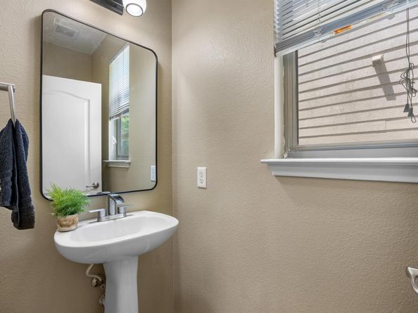 9205 Ipswich Bay DR, Austin TX 78747
