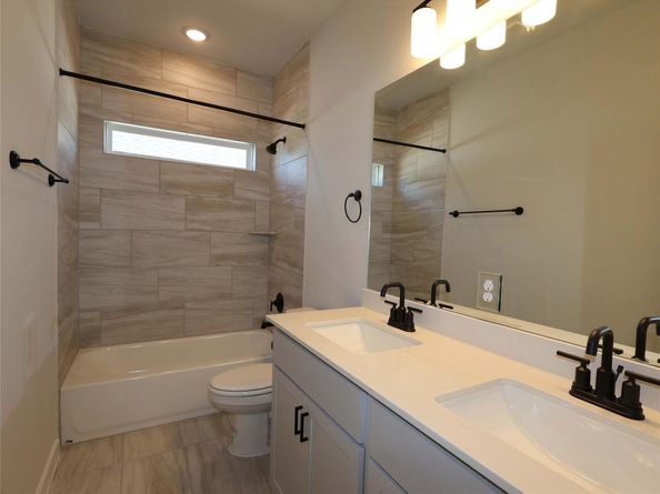 748 Boise DR, Leander TX 78641