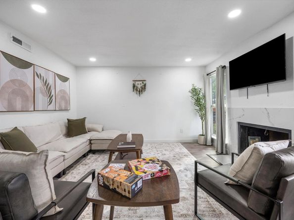 6413 Chimney Creek CIR A1, Austin TX 78723