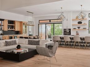 4301 Balcones DR, Austin TX 78731