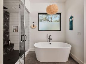 4301 Balcones DR, Austin TX 78731