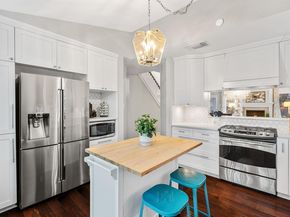 7601 Dallas DR, Austin TX 78729