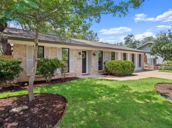 2307 Mimosa DR