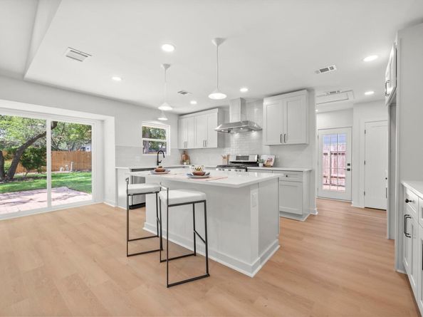2307 Mimosa DR, Austin TX 78745