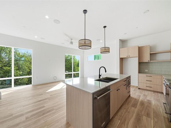 10815 Hermosillo DR 1004, Austin TX 78758