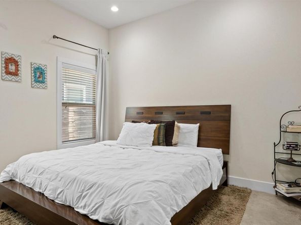 720 Pedernales ST B, Austin TX 78702